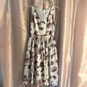 Beautiful BB Dakota dress ( Size small) !! 🌸